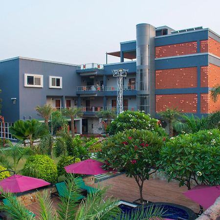 Krishna Riverside Resort Vasad Ngoại thất bức ảnh