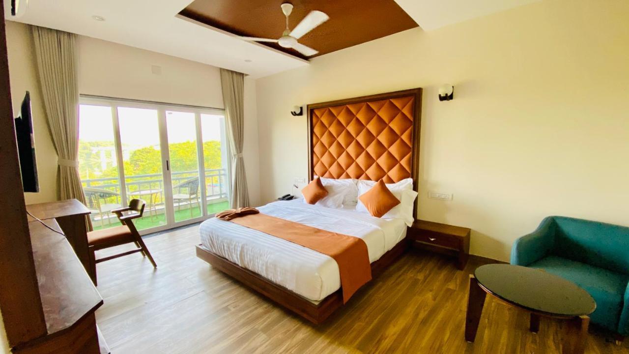 Krishna Riverside Resort Vasad Ngoại thất bức ảnh