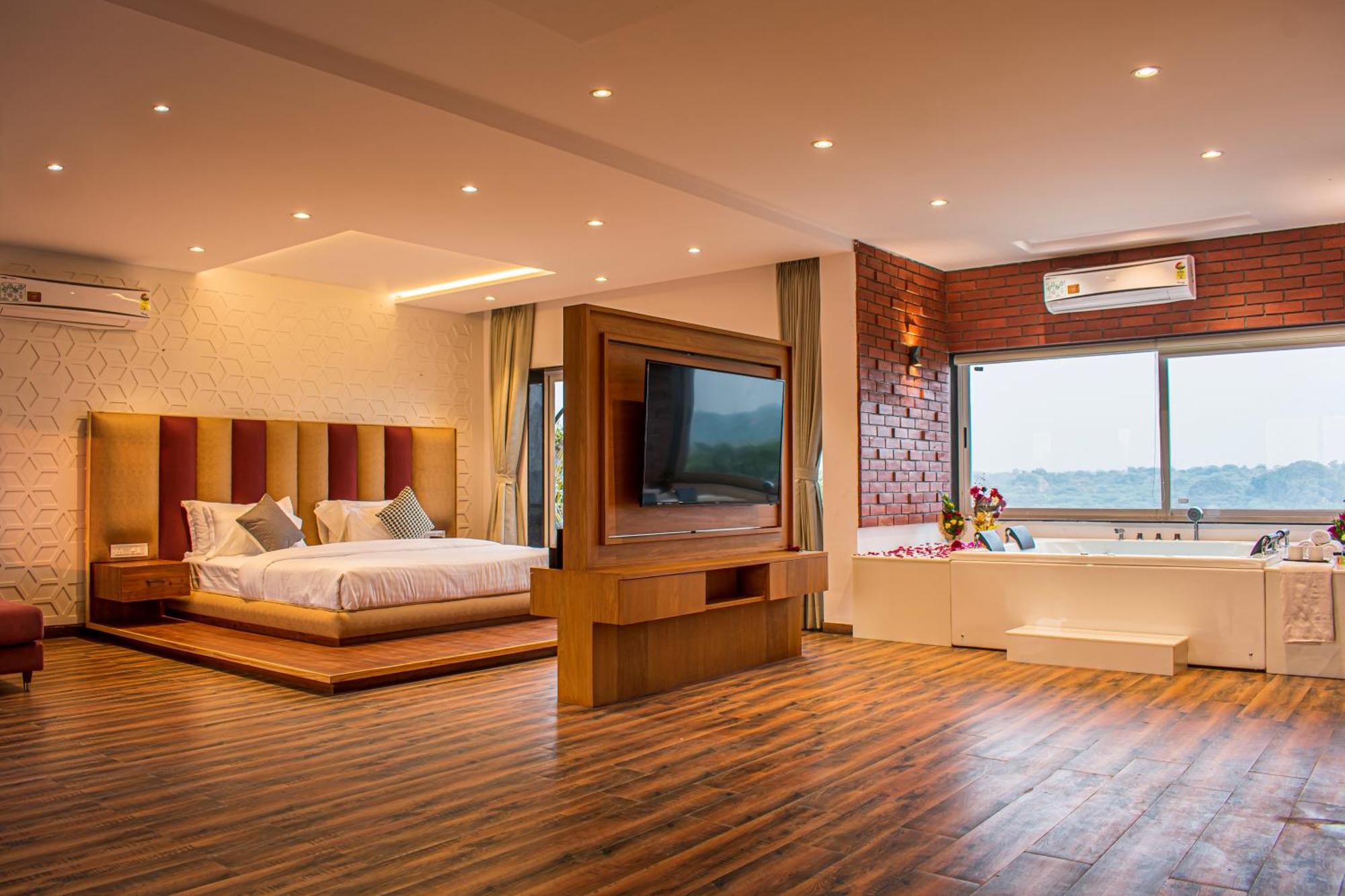 Krishna Riverside Resort Vasad Ngoại thất bức ảnh