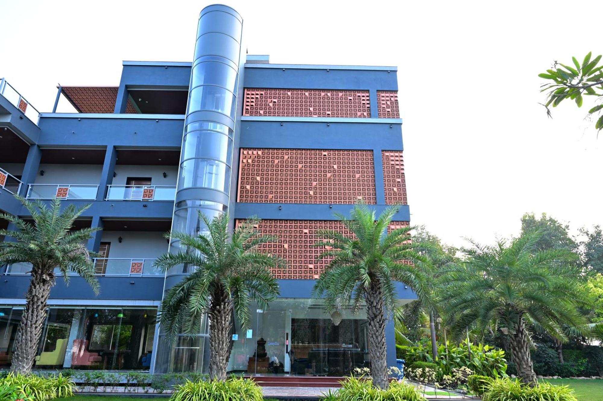 Krishna Riverside Resort Vasad Ngoại thất bức ảnh
